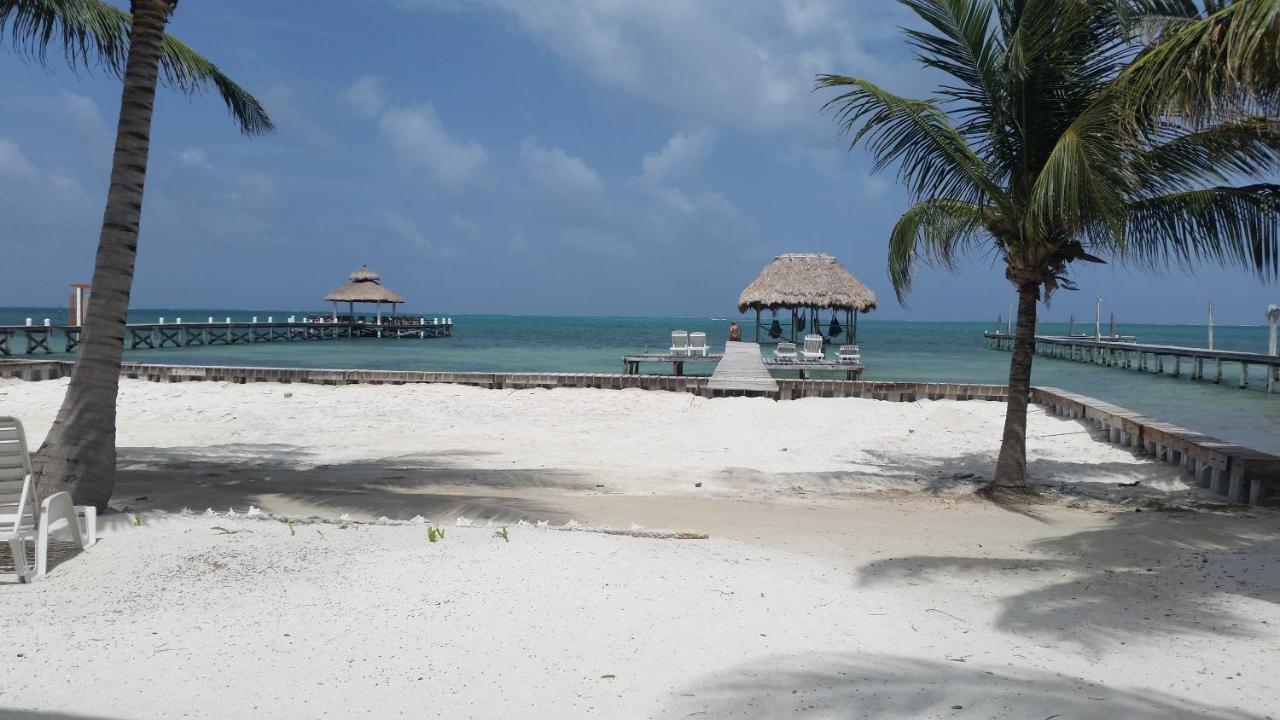 Barefoot Beach Belize Caye Caulker Exterior photo